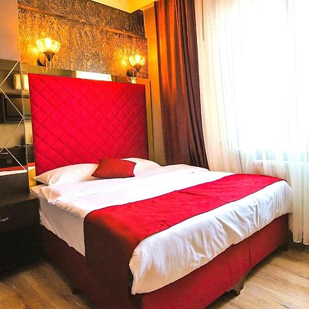 Atesde Dustu Salvara Hotel Isztambul Kültér fotó