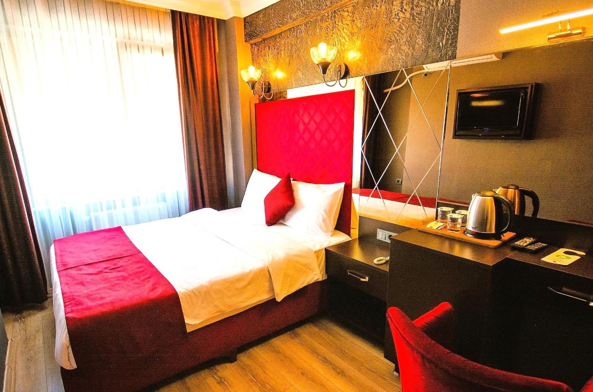 Atesde Dustu Salvara Hotel Isztambul Kültér fotó