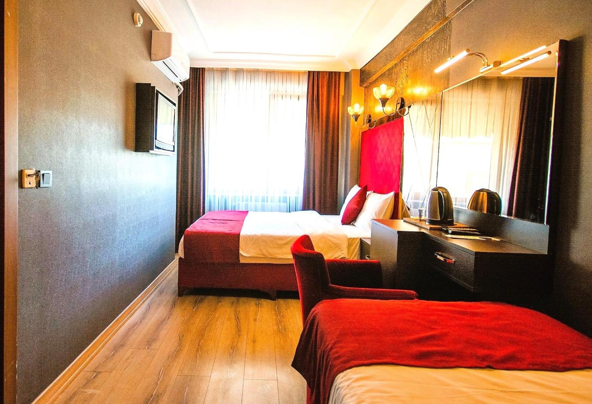 Atesde Dustu Salvara Hotel Isztambul Kültér fotó