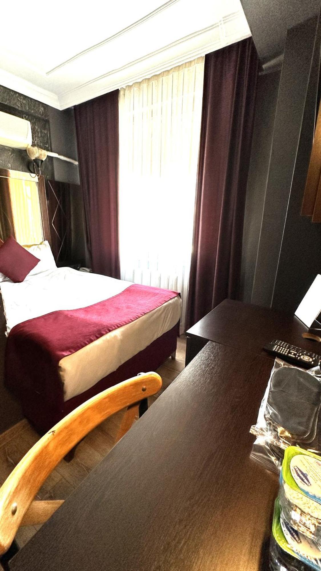 Atesde Dustu Salvara Hotel Isztambul Kültér fotó